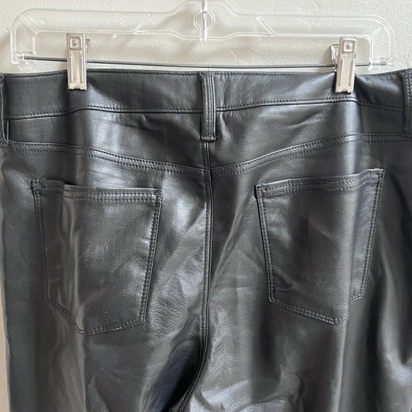 Black Faux Leather Chico's Four Pocket Pants 1R - Picture 2 of 4